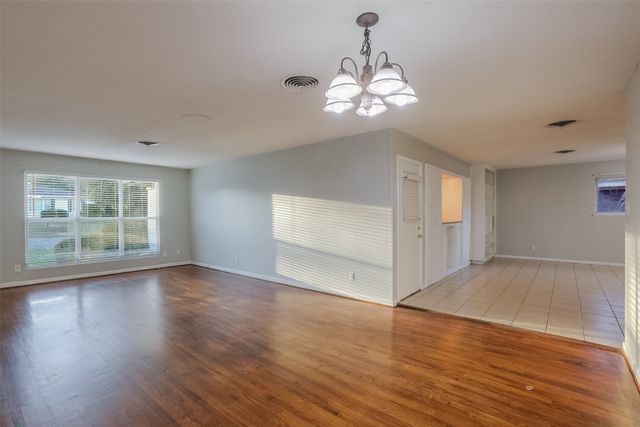 3613 Jeanette Drive, Fort Worth, TX 76109