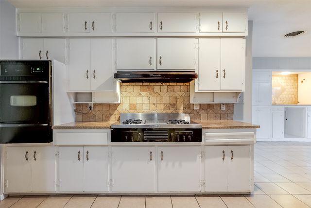 3613 Jeanette Drive, Fort Worth, TX 76109