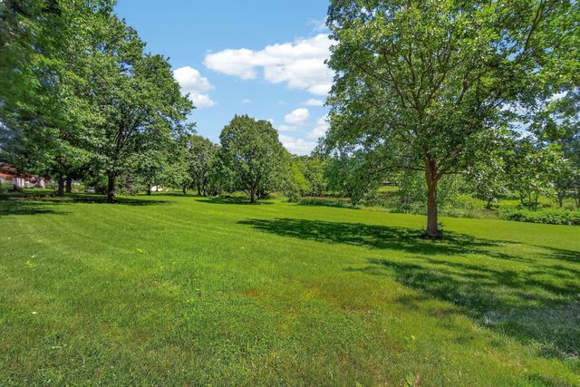 5469 Dakota Drive, West Des Moines, IA 50266