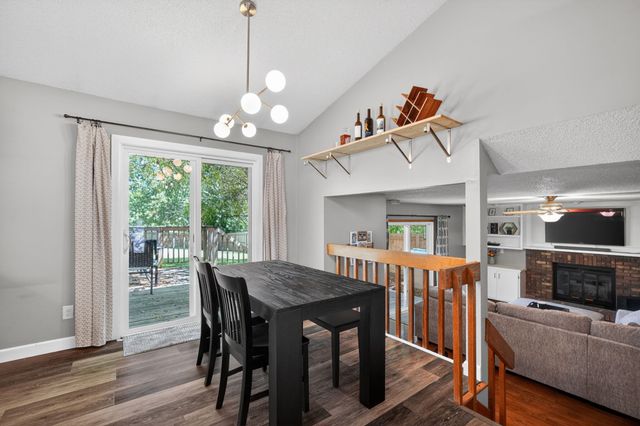 5469 Dakota Drive, West Des Moines, IA 50266