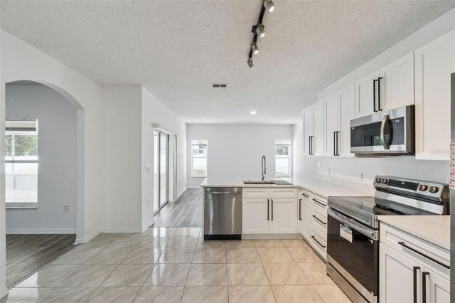 931 VAN LOON COURT, Kissimmee, FL 34758