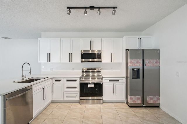 931 VAN LOON COURT, Kissimmee, FL 34758