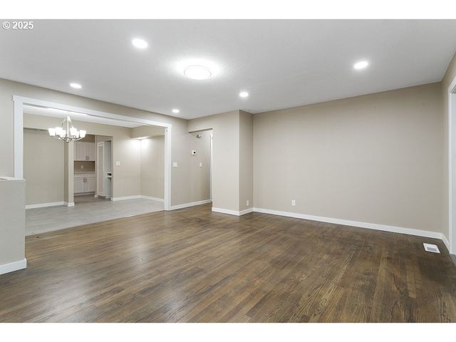 4565 Ne 86TH Ave, Portland, OR 97220