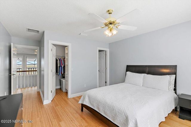 751 SHIPWATCH Drive E, Jacksonville, FL 32225