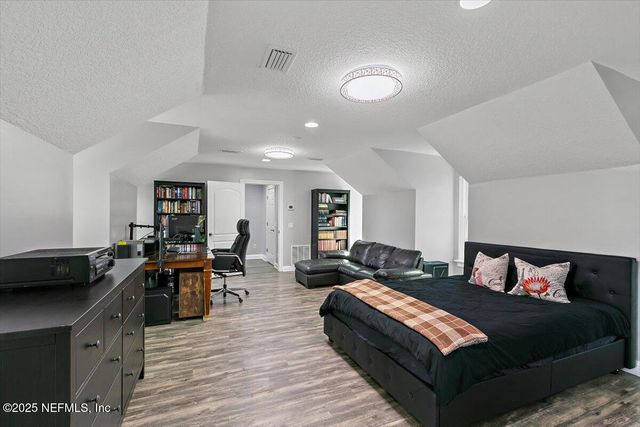 751 SHIPWATCH Drive E, Jacksonville, FL 32225