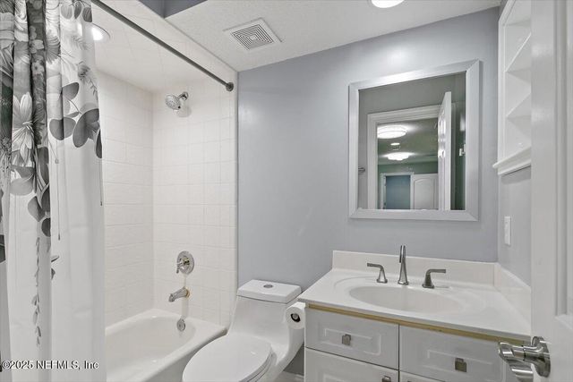 751 SHIPWATCH Drive E, Jacksonville, FL 32225