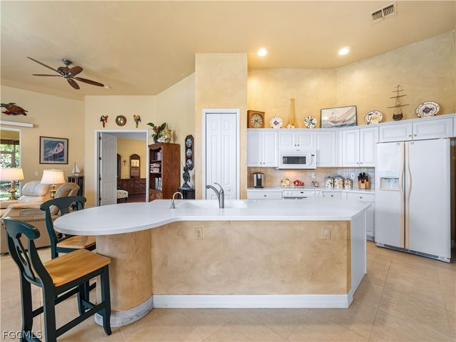 15220 Cape Sable LN, Fort Myers, FL 33908