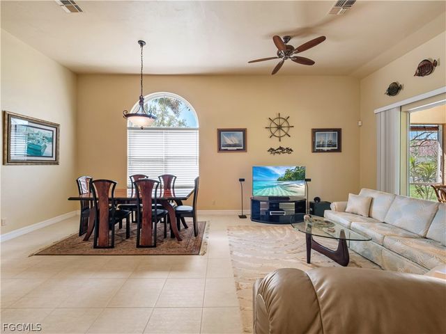 15220 Cape Sable LN, Fort Myers, FL 33908