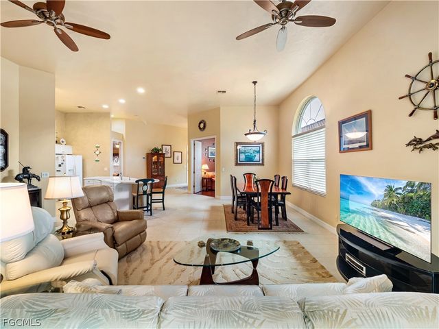 15220 Cape Sable LN, Fort Myers, FL 33908