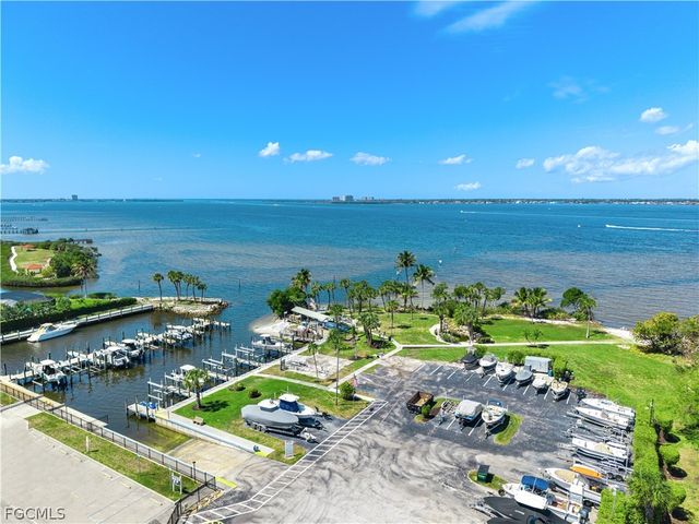 15220 Cape Sable LN, Fort Myers, FL 33908