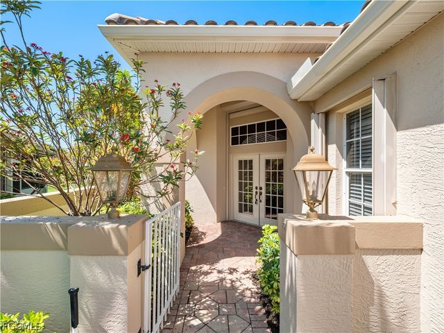 15220 Cape Sable LN, Fort Myers, FL 33908