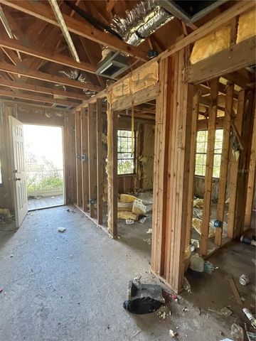 20160 SE 141ST STREET, Umatilla, FL 32784