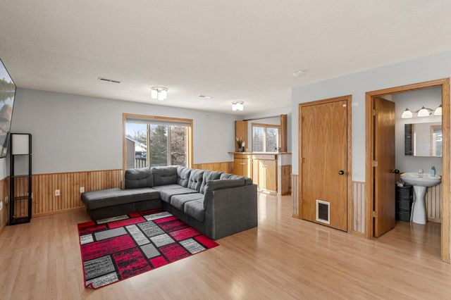 15160 Quicksilver Street NW, Anoka, MN 55303