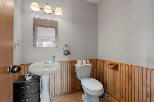 15160 Quicksilver Street NW, Anoka, MN 55303