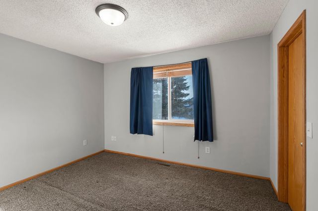 15160 Quicksilver Street NW, Anoka, MN 55303