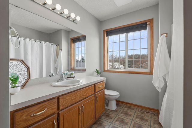 15160 Quicksilver Street NW, Anoka, MN 55303