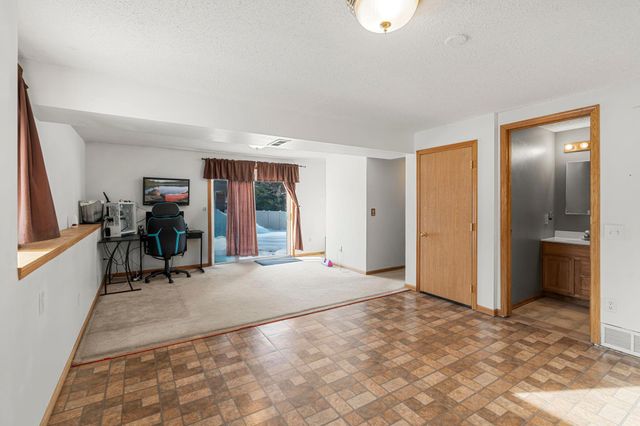 15160 Quicksilver Street NW, Anoka, MN 55303