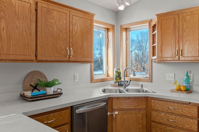 15160 Quicksilver Street NW, Anoka, MN 55303