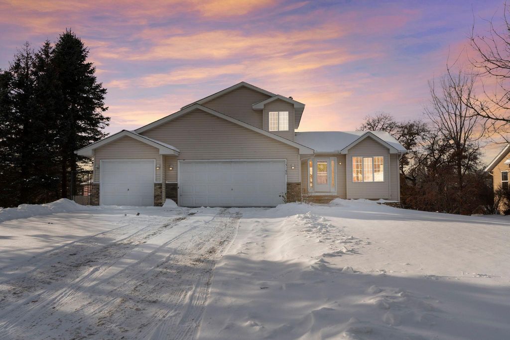15160 Quicksilver Street NW, Anoka, MN 55303