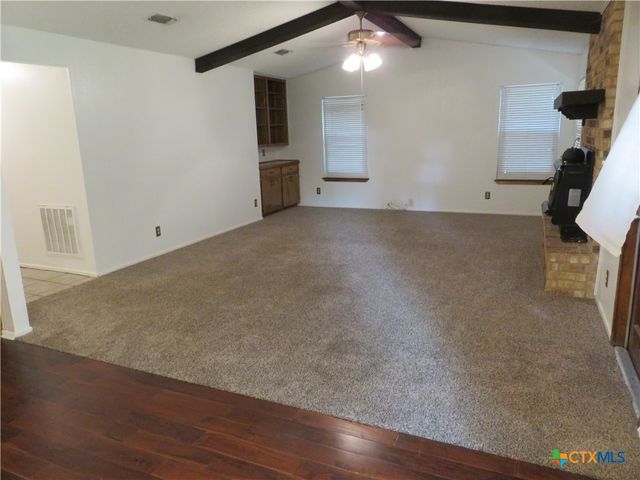 139 Lone Oak Street, Seguin, TX 78155