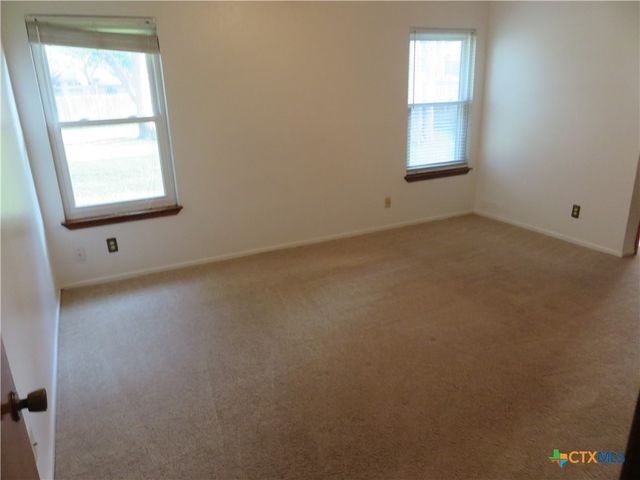 139 Lone Oak Street, Seguin, TX 78155