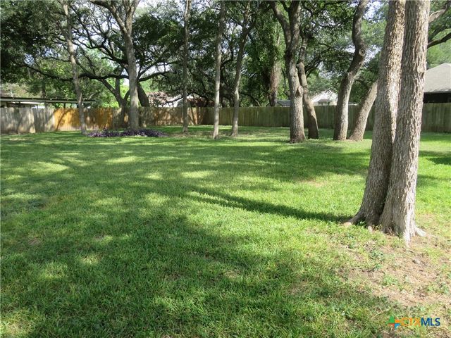 139 Lone Oak Street, Seguin, TX 78155