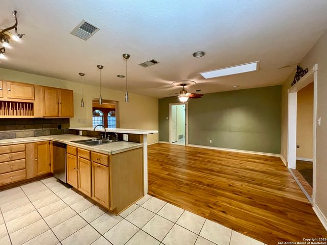 12605 Moss Hollow, Live Oak, TX 78233