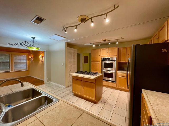 12605 Moss Hollow, Live Oak, TX 78233