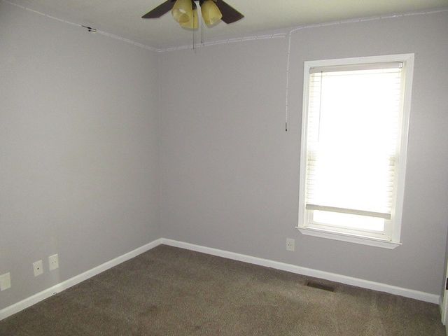 1211 Verkler Dr, Clarksville, TN 37042