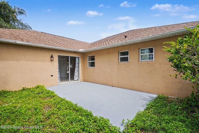 1378 Havre Street Nw, Palm Bay, FL 32907