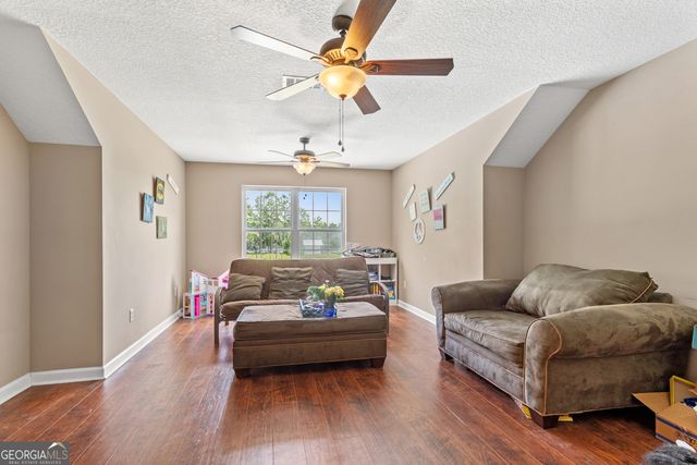 399 Gowen Drive, Folkston, GA 31537