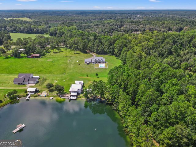 399 Gowen Drive, Folkston, GA 31537