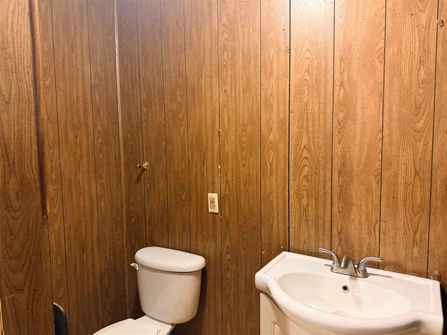 2437 NW 42nd St, Lawton, OK 73505