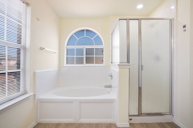 2456 Arroyo Springs Drive, Grand Prairie, TX 75052