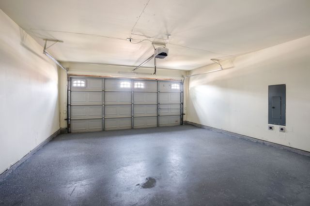 2456 Arroyo Springs Drive, Grand Prairie, TX 75052