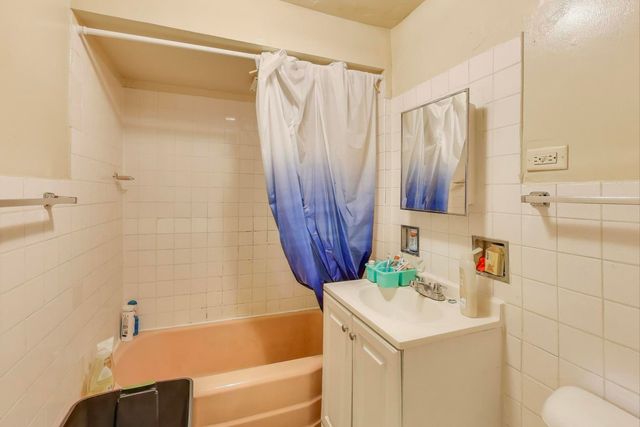 4322 N Monticello Avenue, Chicago, IL 60618