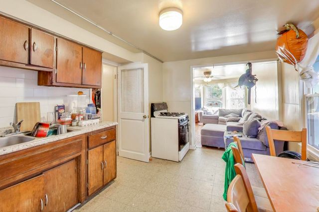 4322 N Monticello Avenue, Chicago, IL 60618