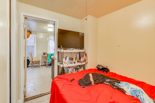 4322 N Monticello Avenue, Chicago, IL 60618