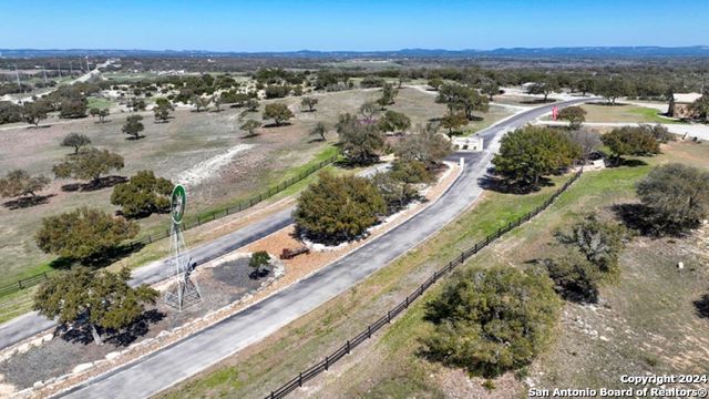 116 Roy Nichols, Blanco, TX 78606