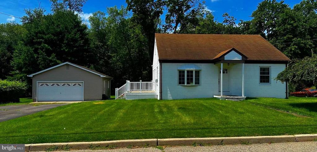 171 DRIFT AVE, Lawrence, NJ 08648