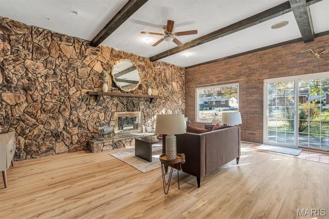 920 Lebon Drive, St Louis, MO 63137