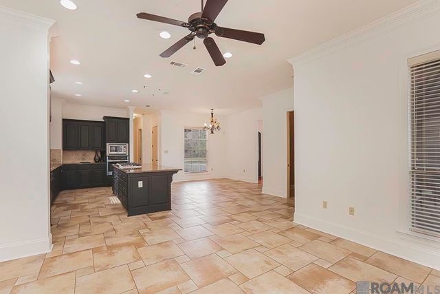 12356 Oak Fields Dr, Geismar, LA 70734