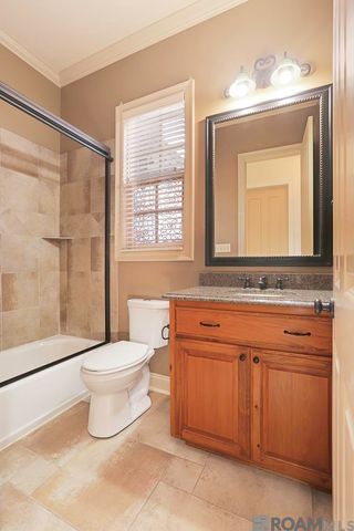 12356 Oak Fields Dr, Geismar, LA 70734