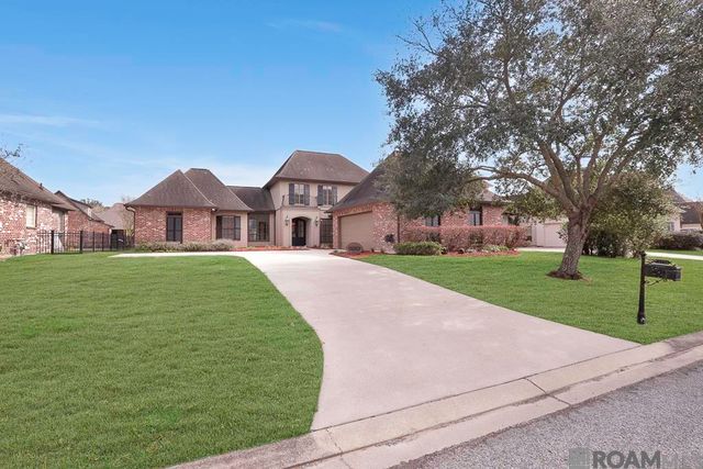 12356 Oak Fields Dr, Geismar, LA 70734