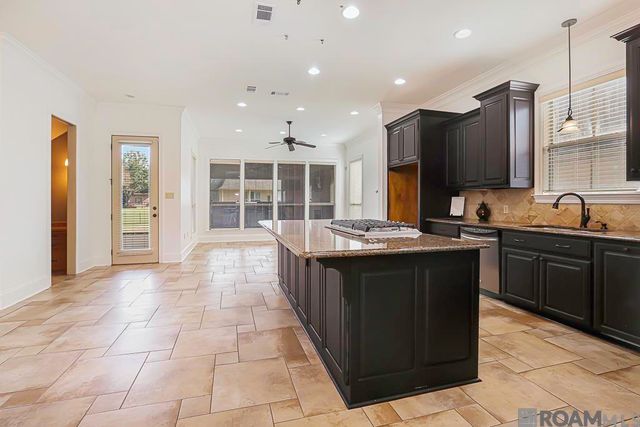 12356 Oak Fields Dr, Geismar, LA 70734