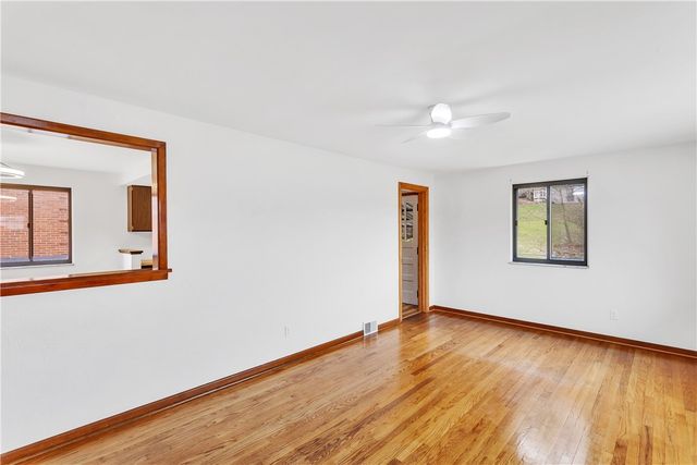 107 Tarpon Dr, Reserve, PA 15212