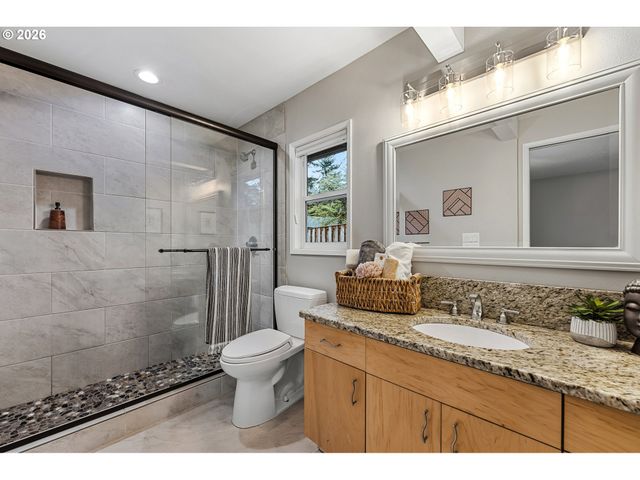 11380 Sw FOOTHILL Dr, Portland, OR 97225