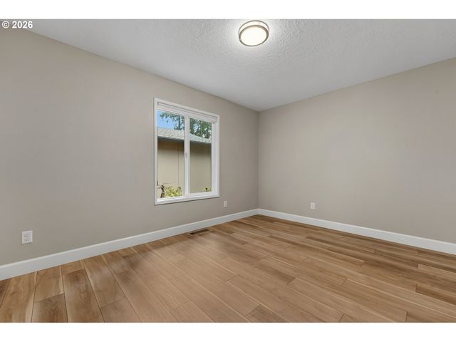 11380 Sw FOOTHILL Dr, Portland, OR 97225