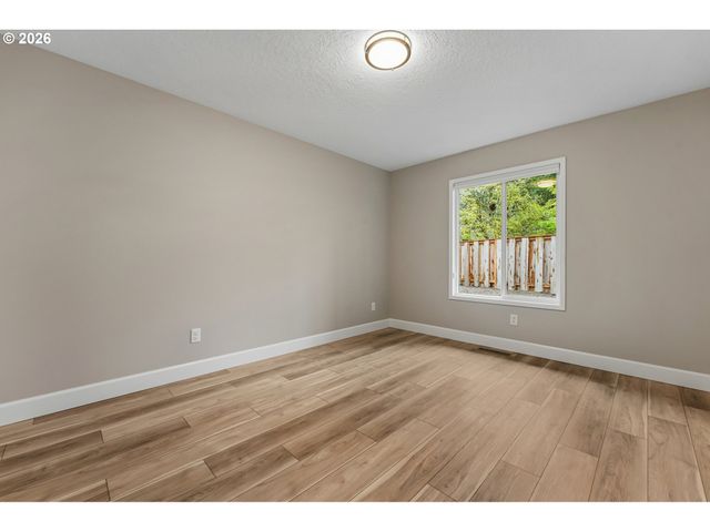 11380 Sw FOOTHILL Dr, Portland, OR 97225