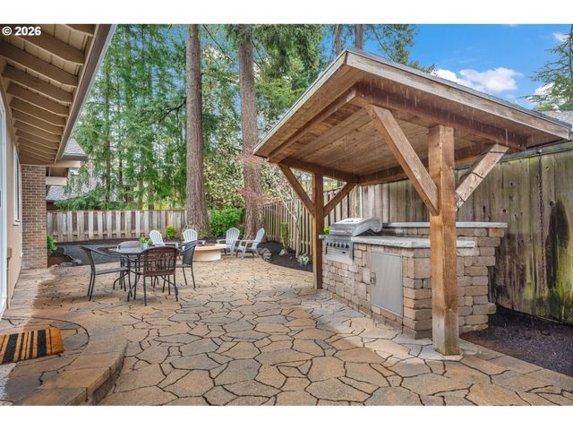 11380 Sw FOOTHILL Dr, Portland, OR 97225